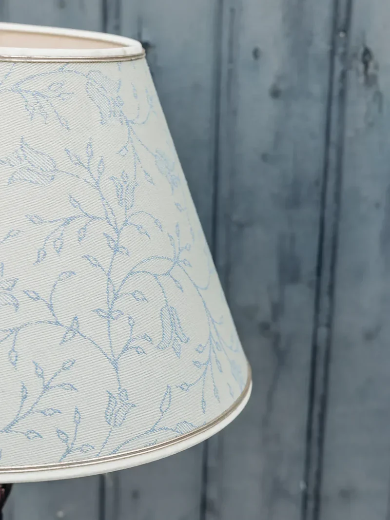 Suzanne, la lampe à poser en métal N°109