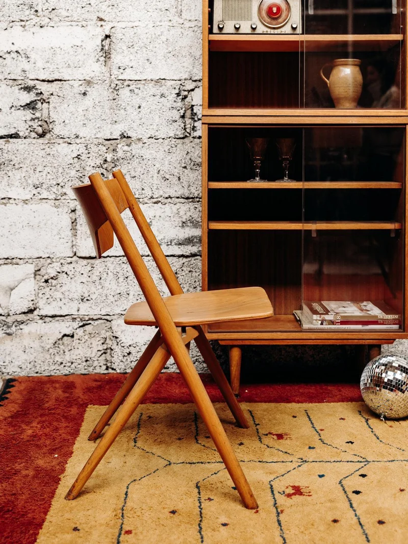 Alma, la chaise en bois N°54
