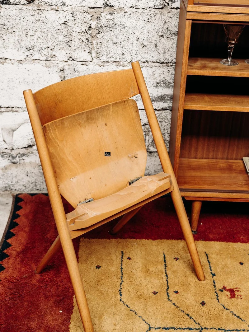 Alma, la chaise en bois N°54