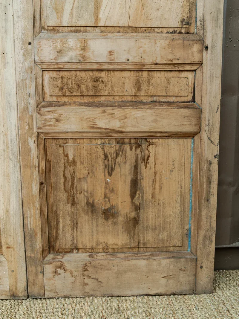 Félix, la grande porte en bois N°6