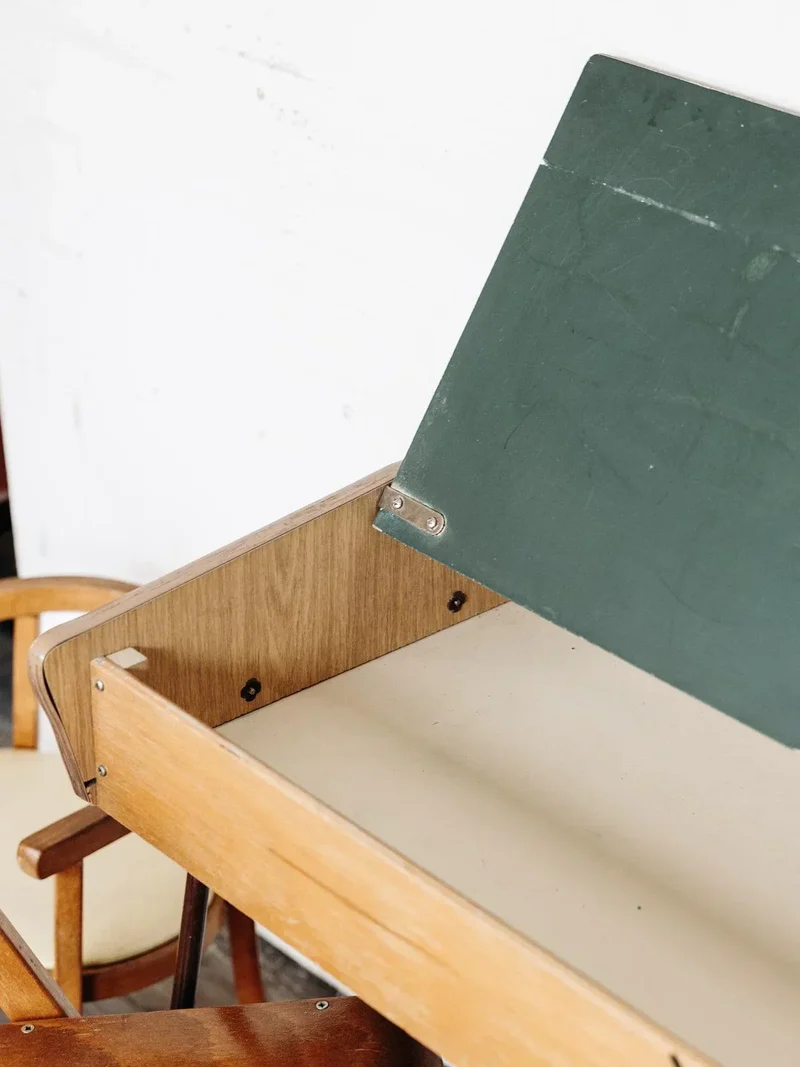 Edouard, le bureau pour enfant N°124