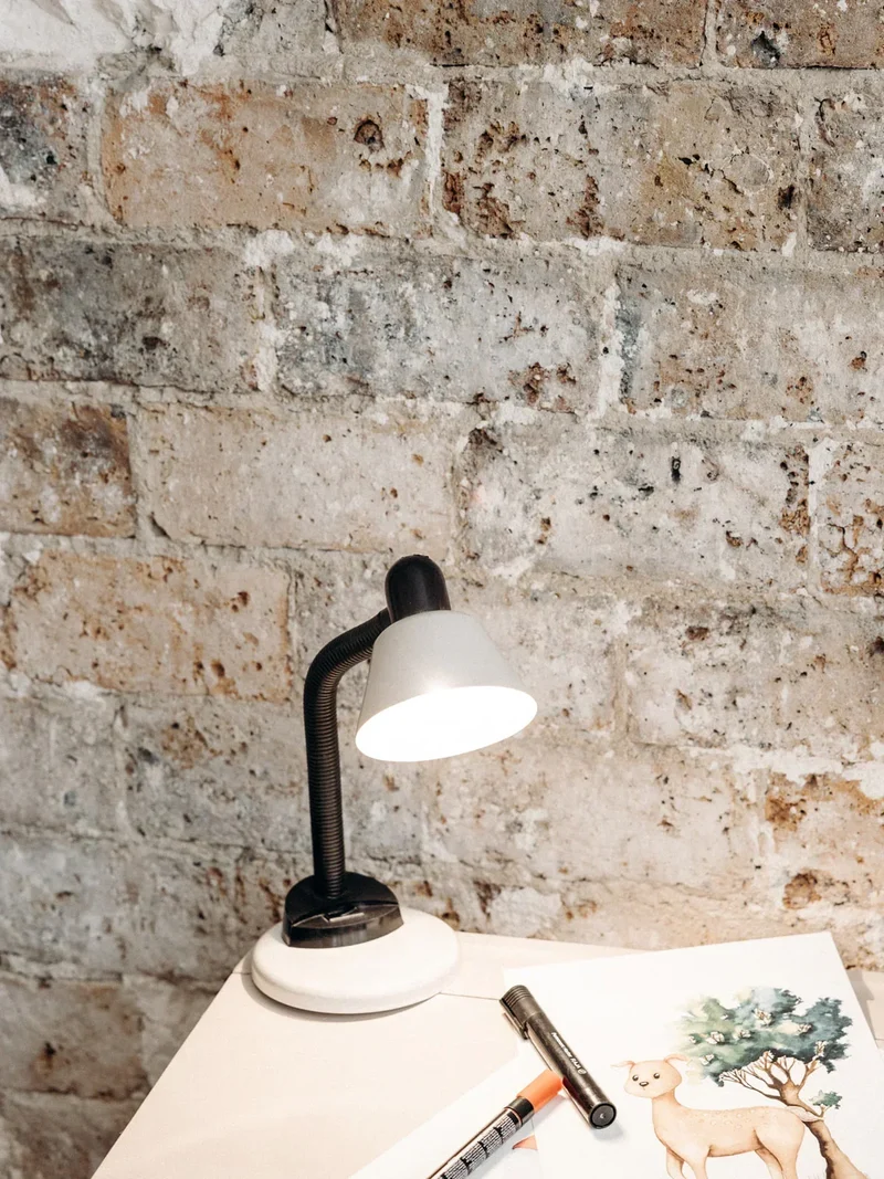 Julia, la lampe blanche vintage N°12