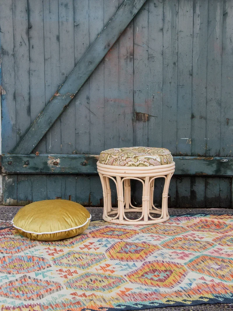 Jean-Philippe, le pouf en rotin N°7