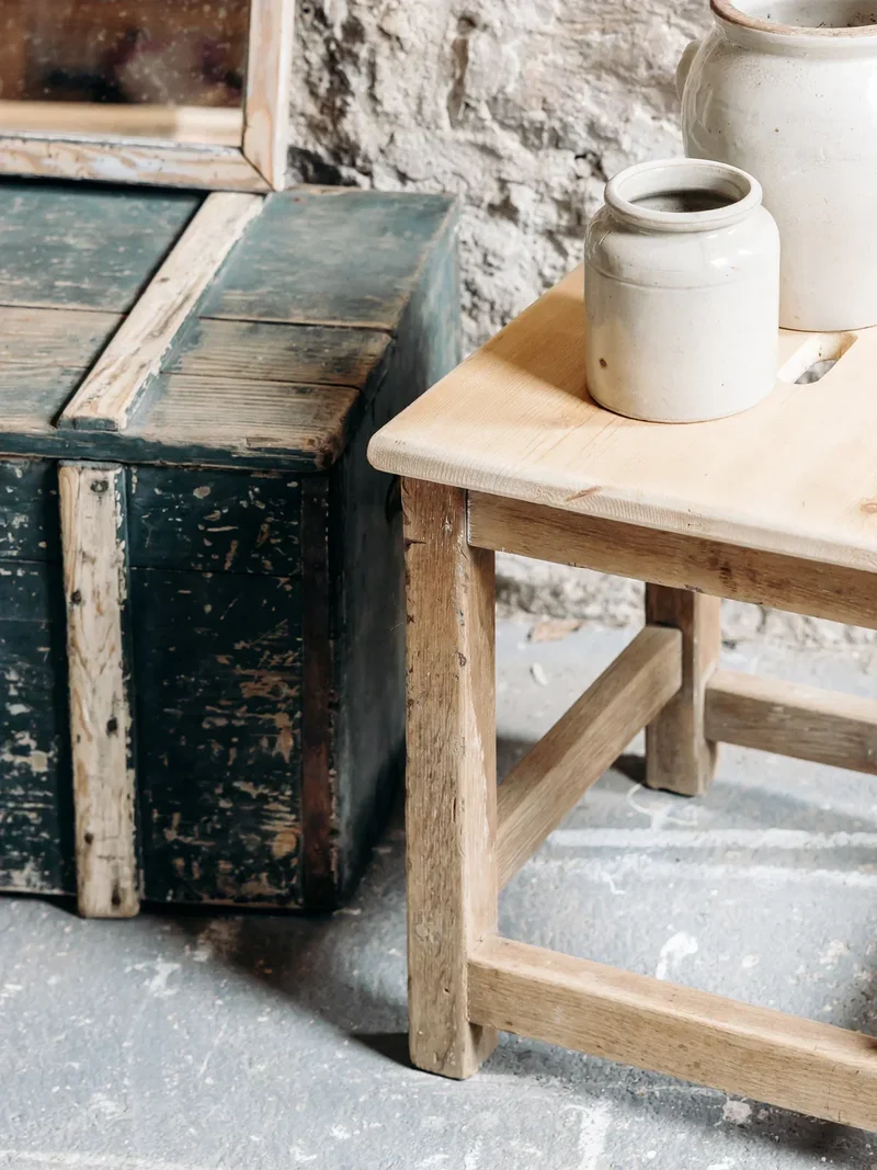 Regis, le tabouret en bois N°217