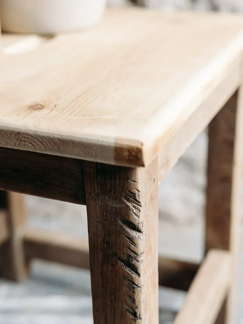 Regis, le tabouret en bois N°217