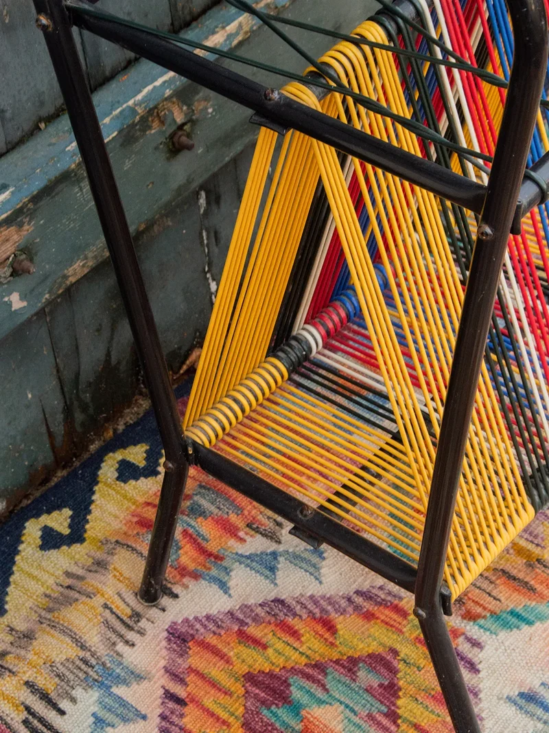 Hanna, la table d'appoint en verre et métal N°96
