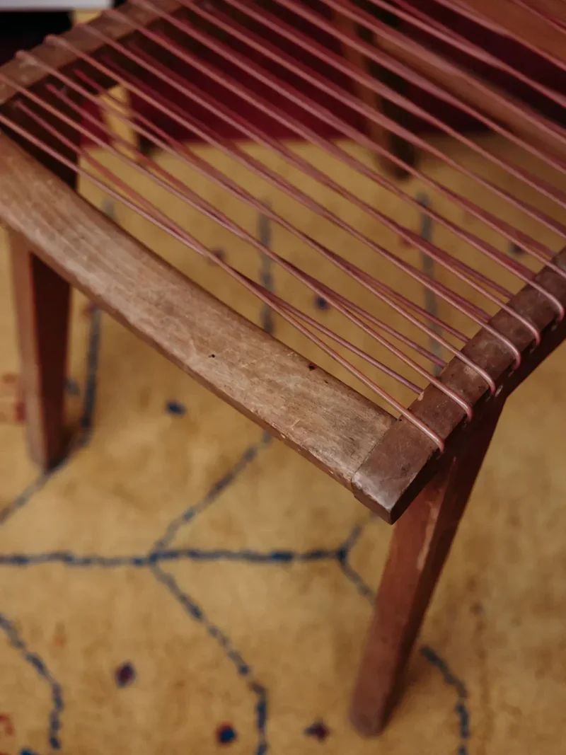 Alma, la paire de chaises en scoubidou N°141