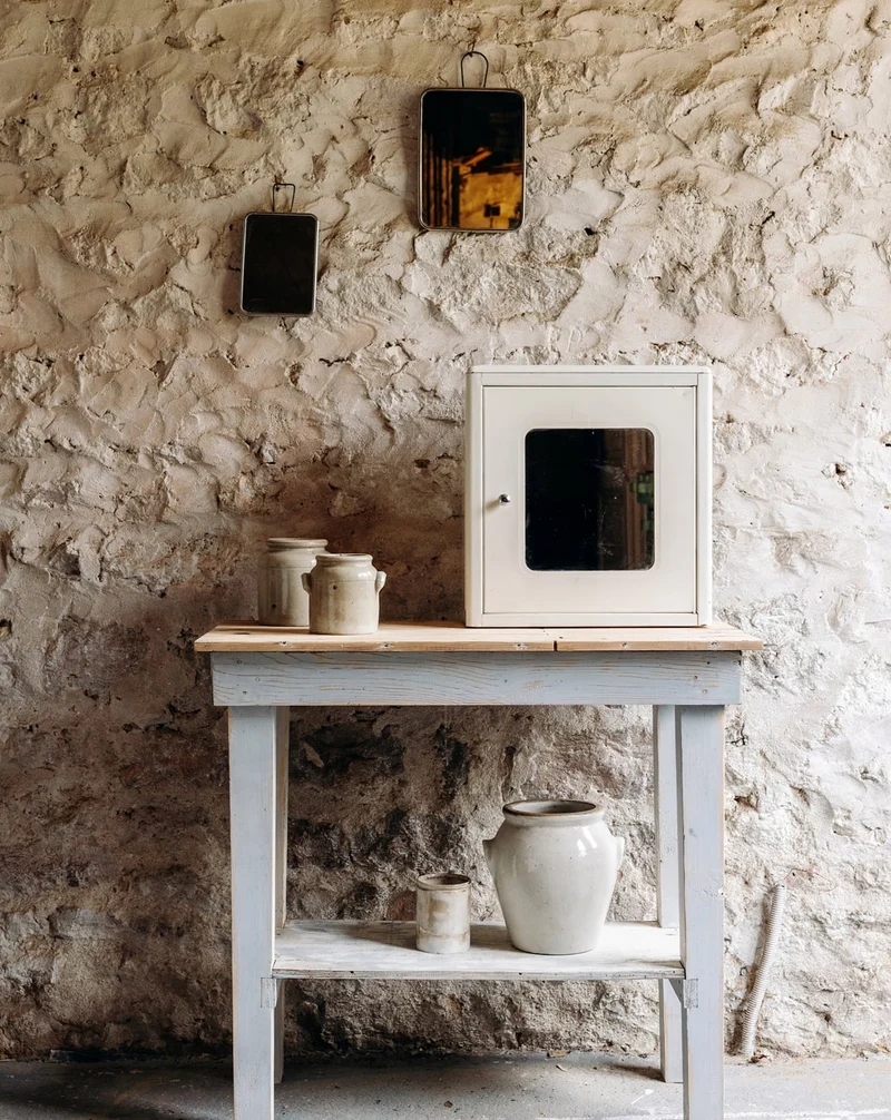 Francine, la table d'appoint en bois N°171
