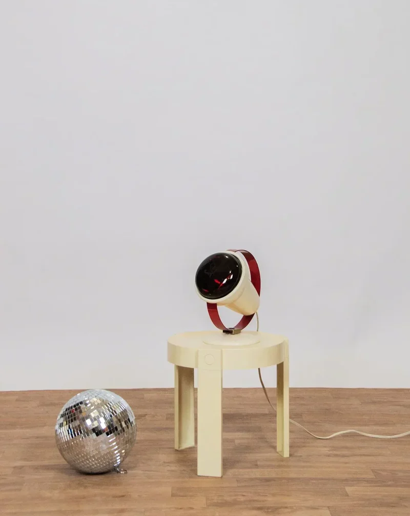 Hanna, la table d'appoint Prisunic N°88