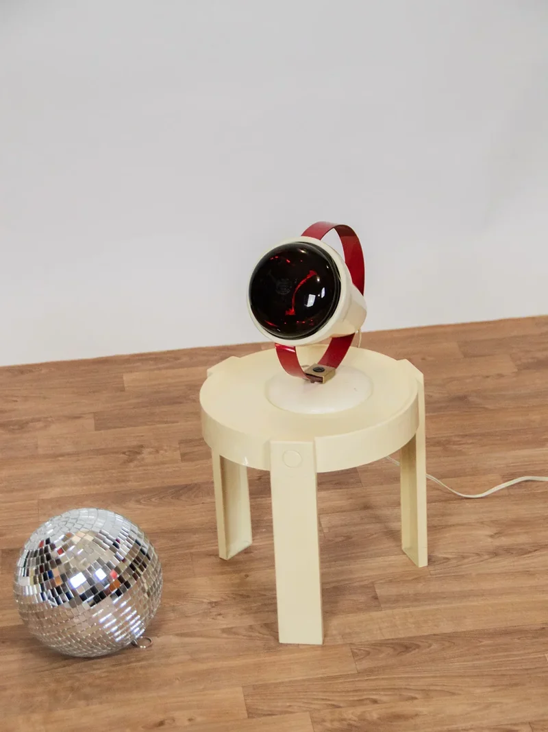 Hanna, la table d'appoint Prisunic N°88
