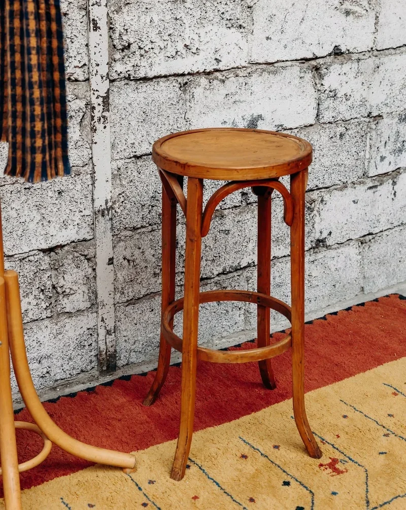 Gaston, le tabouret de bar en bois N°10