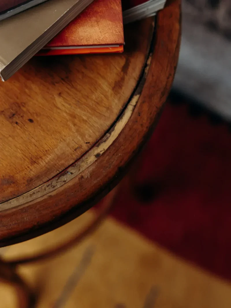 Gaston, le tabouret de bar en bois N°10