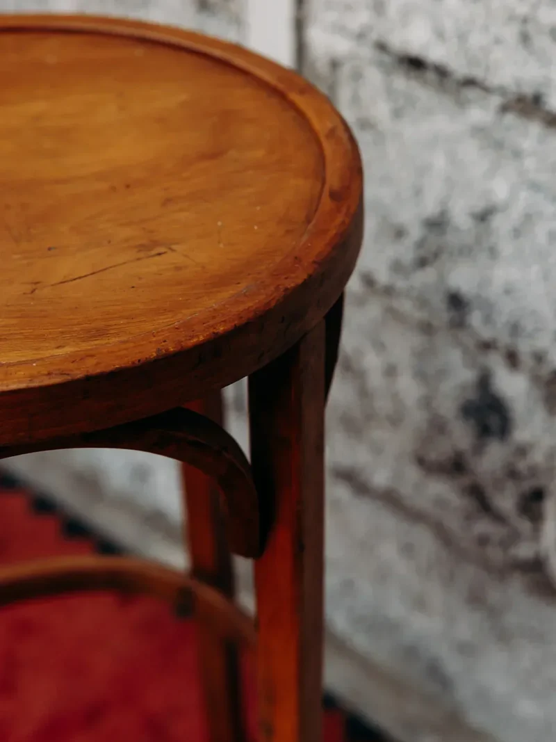 Gaston, le tabouret de bar en bois N°10