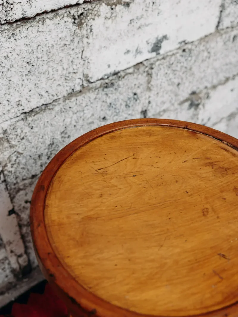 Gaston, le tabouret de bar en bois N°10