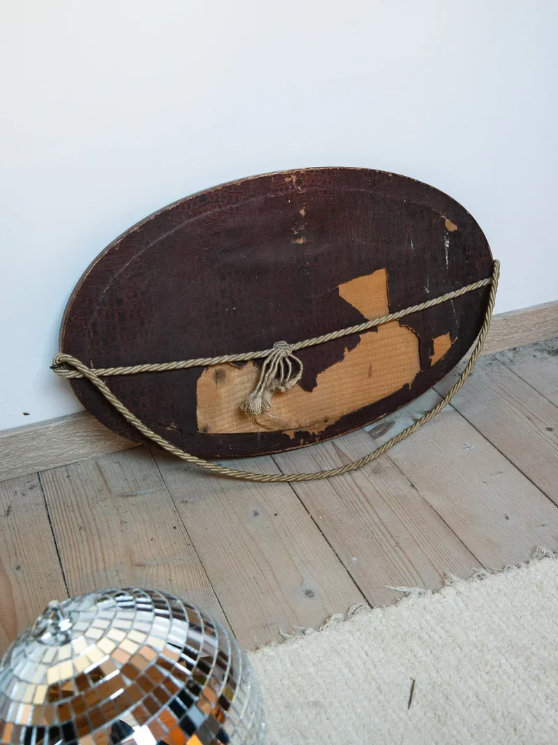 Georges, le miroir ovale N°590