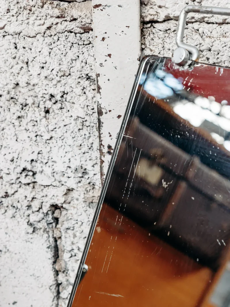 Igor, le miroir sur pied N°92
