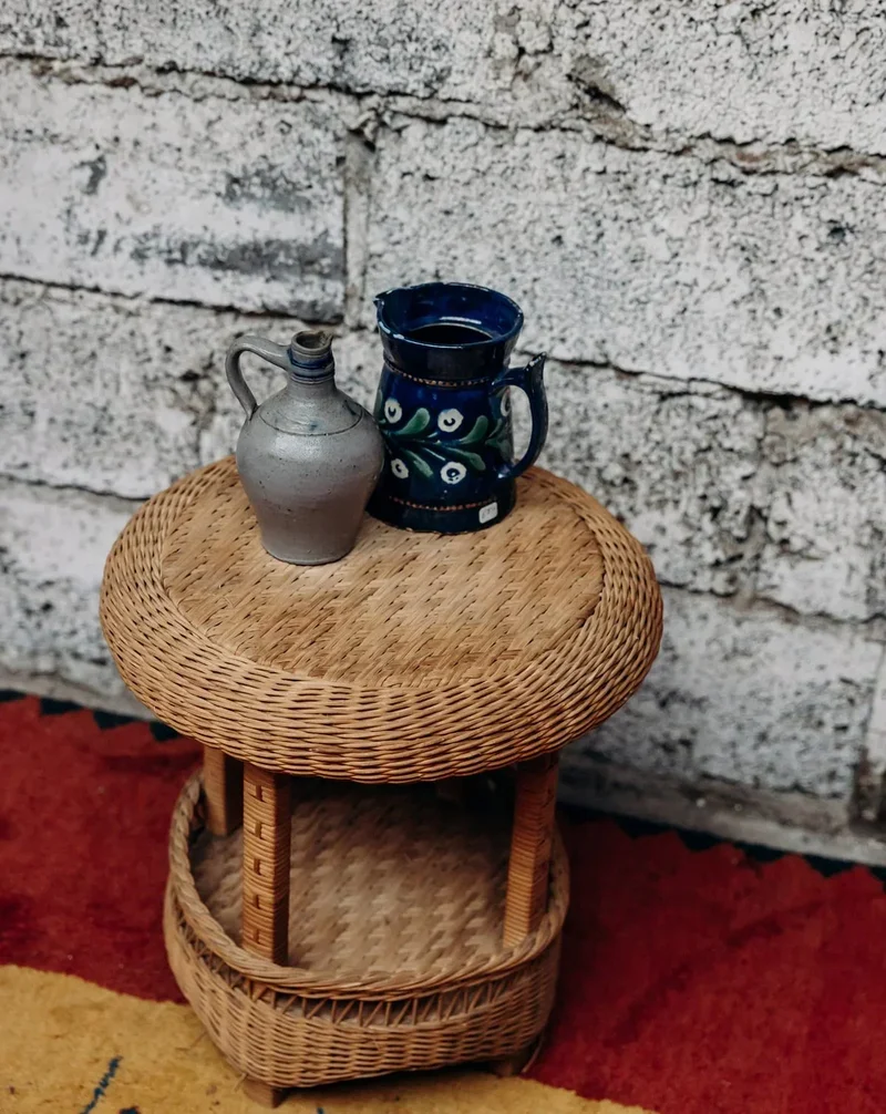 Hanna, la table d'appoint en rotin N°535