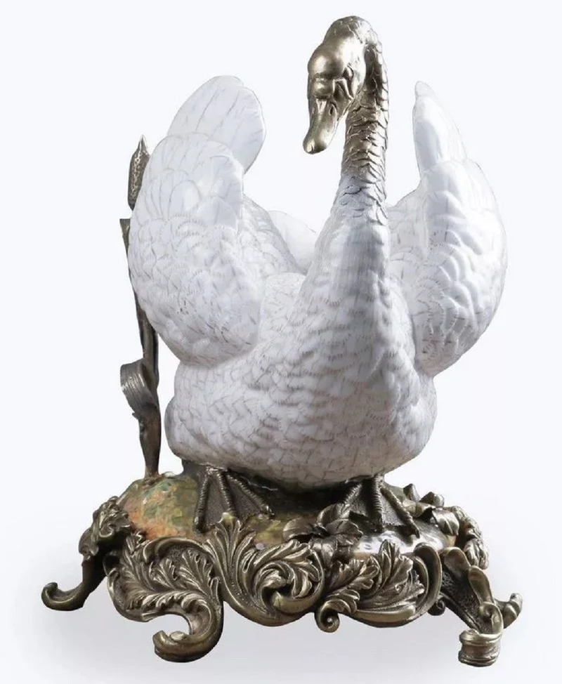 Casa Padrino Barock Porzellan Deko Figur Schwan Weiß / Bronze 20 x 18 x H. 24 cm