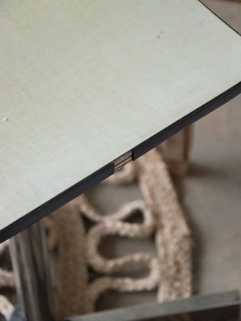 Axel, le tabouret en formica N°64