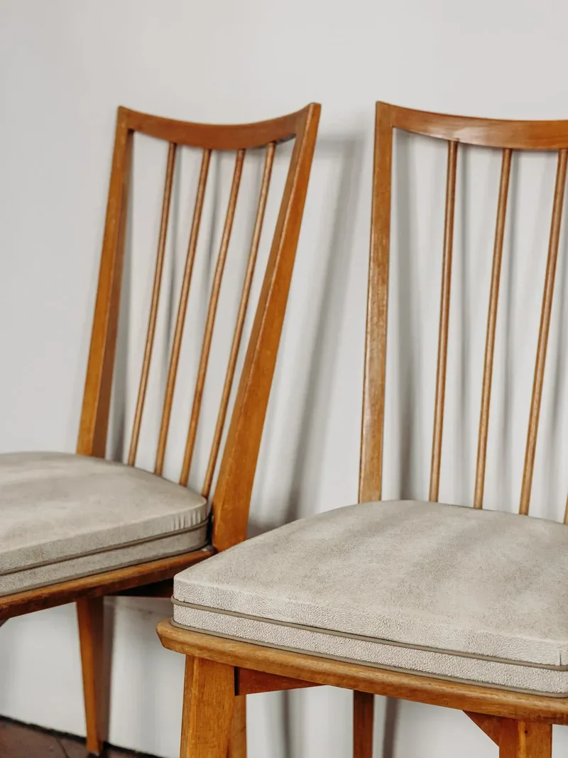 Alma, la chaise en bois N°107