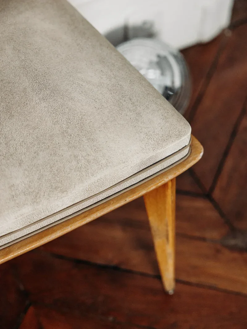 Alma, la chaise en bois N°107