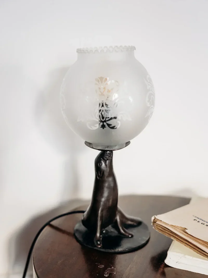 Suzanne, la lampe à poser en métal N°6