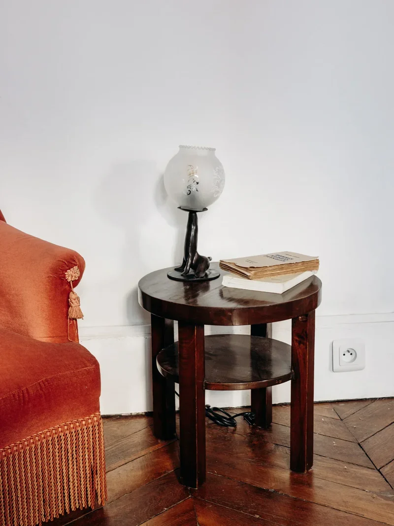 Suzanne, la lampe à poser en métal N°6