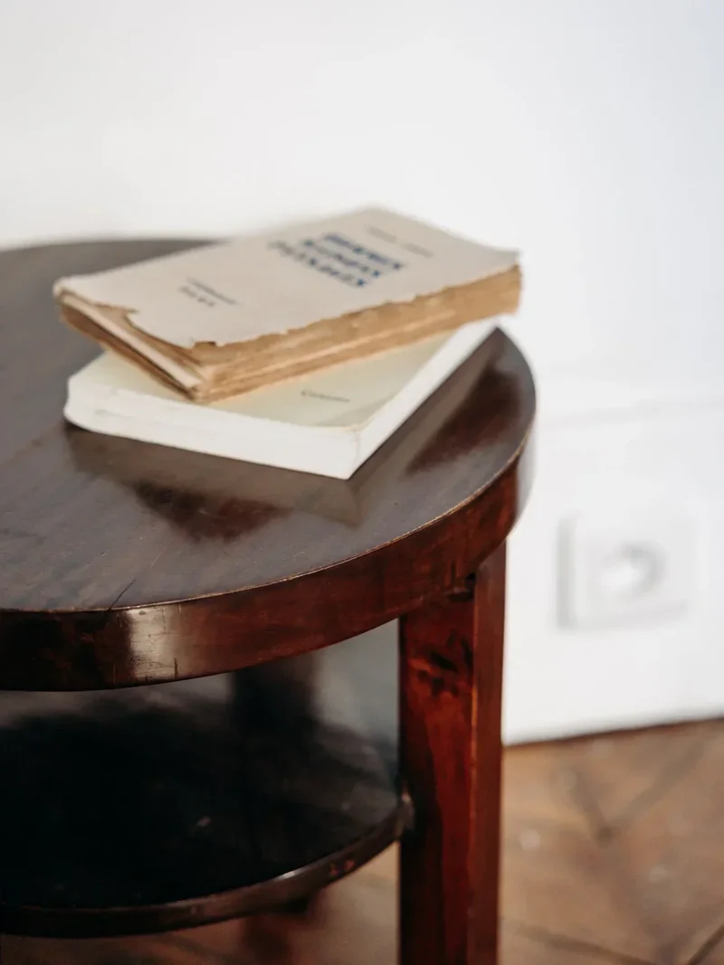 Hanna, la table d'appoint en bois N°79