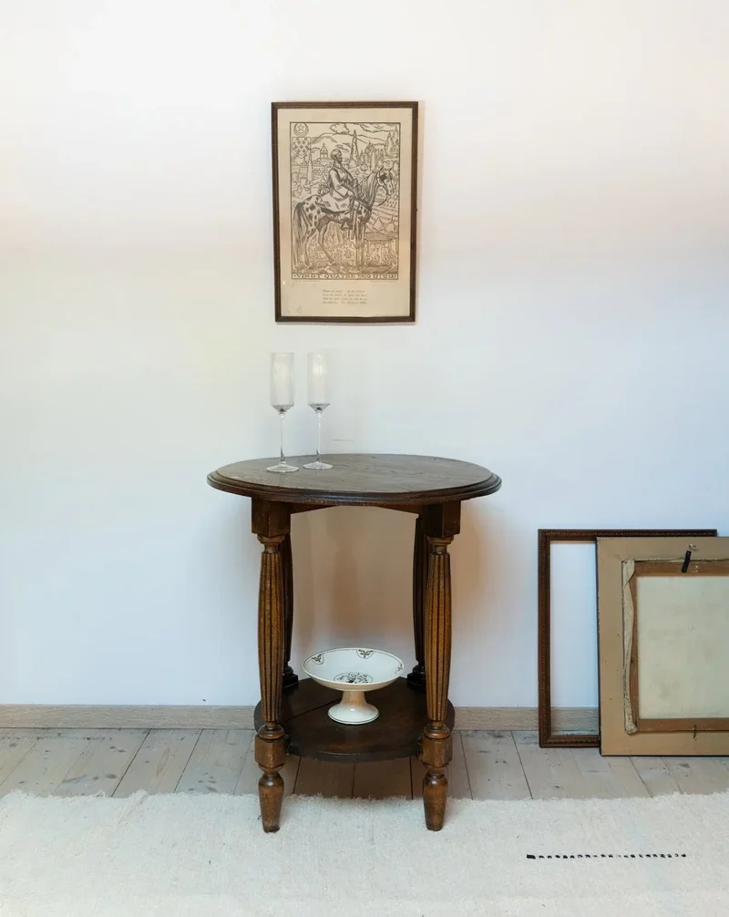 Francine, la table d'appoint en bois N°161
