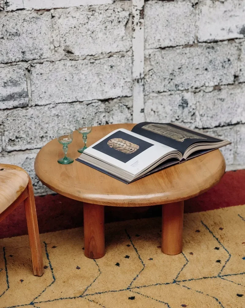 Donna, la table basse en bois N°180