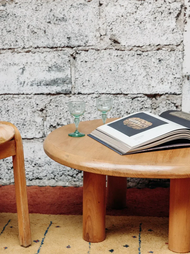 Donna, la table basse en bois N°180