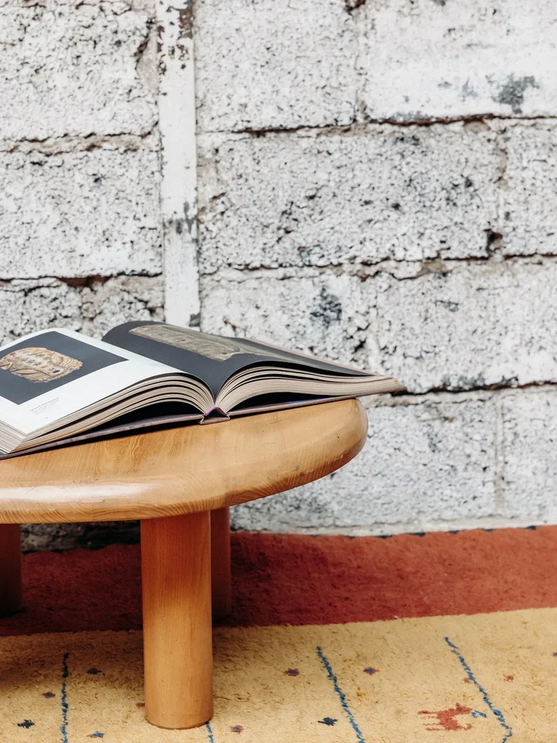 Donna, la table basse en bois N°180