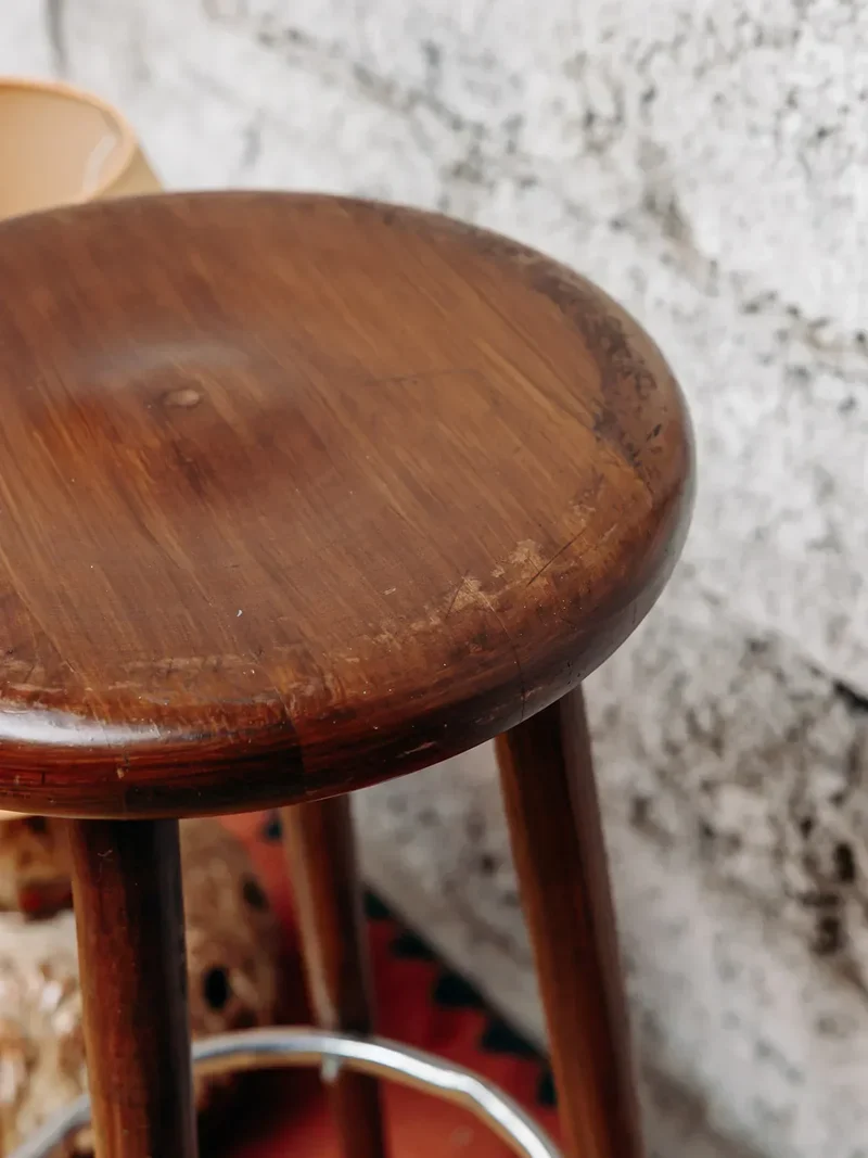 Pierre, le tabouret de bar en bois N°6