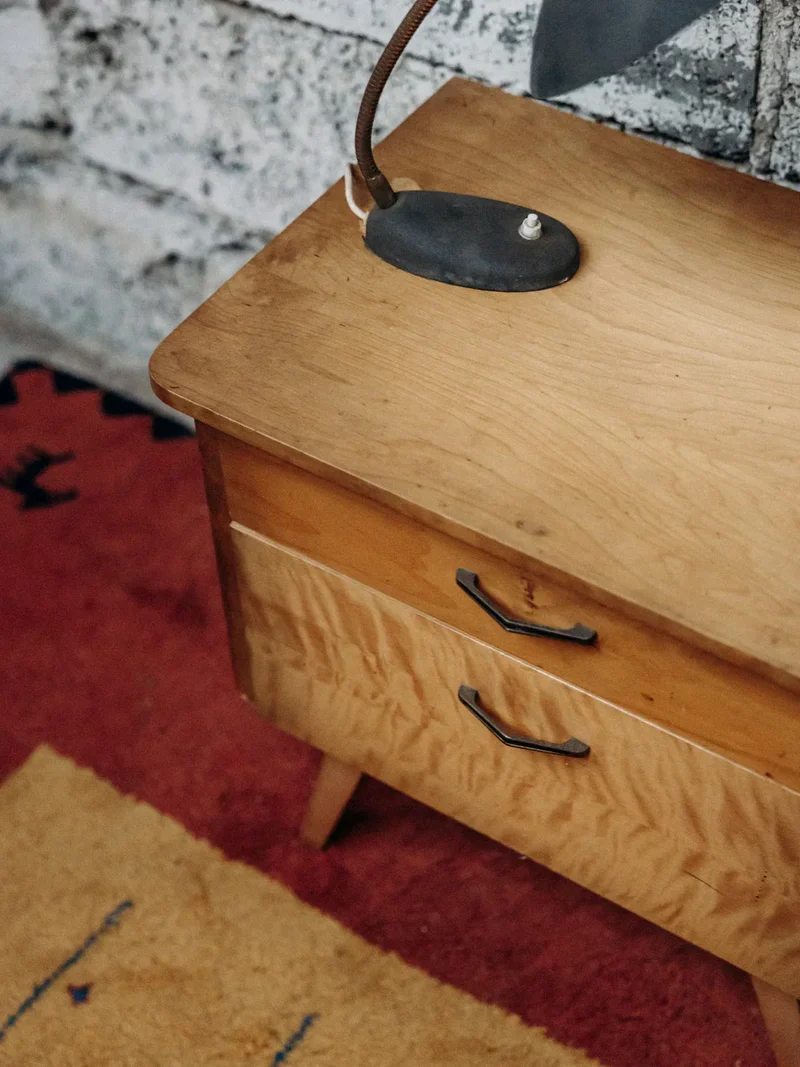 Maïa, la table de chevet en bois N°58