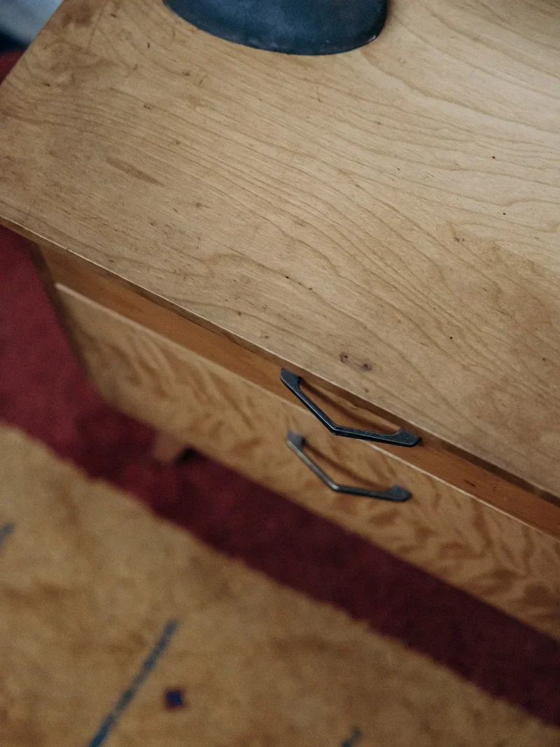 Maïa, la table de chevet en bois N°58