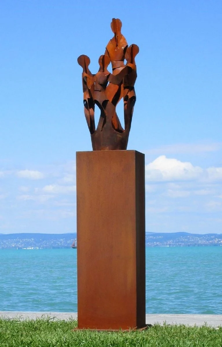 Casa Padrino XXL Garten Deko Metall Skulptur Freunde auf Säule Rost H. 182 cm