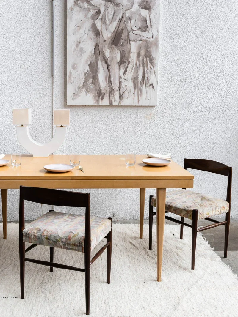 Karla, la table à manger en bois N°26