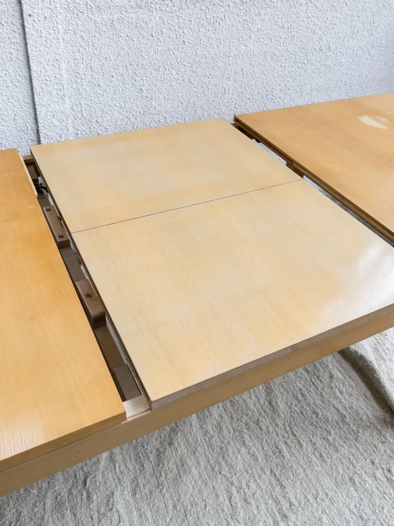 Karla, la table à manger en bois N°26