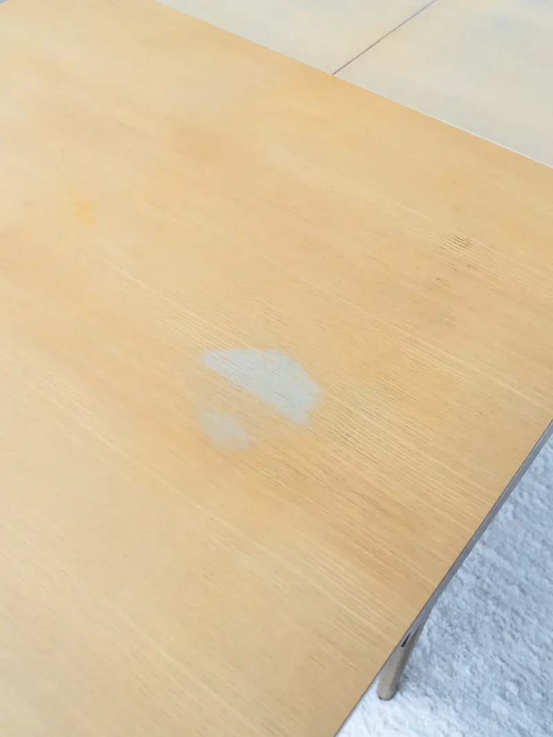 Karla, la table à manger en bois N°26