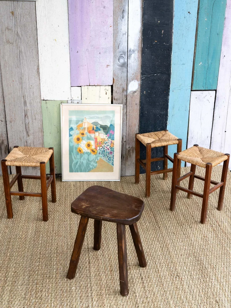 Regis, le tabouret en bois N°152