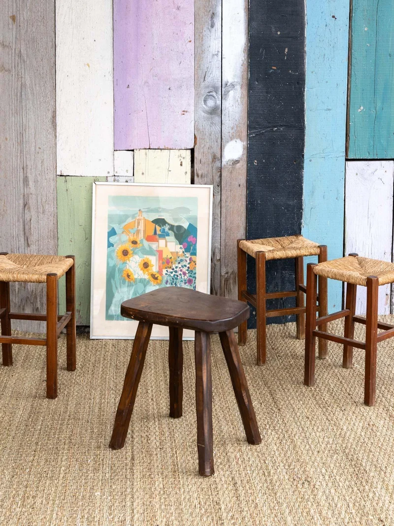 Regis, le tabouret en bois N°152
