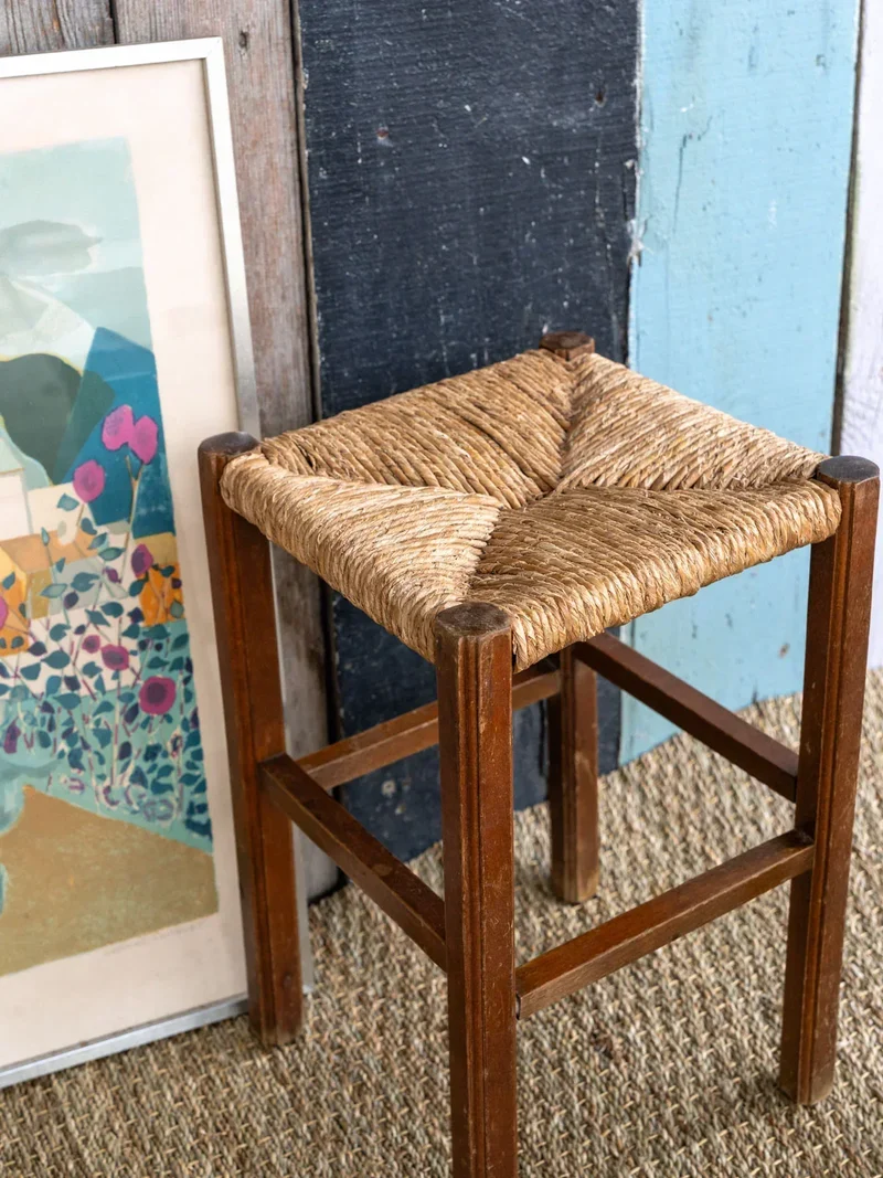 Regis, le tabouret en paille N°151