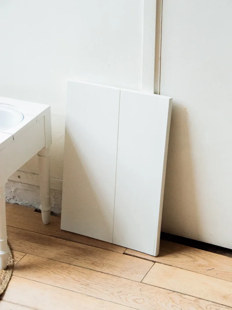 Odile, la table de chevet en bois N°300