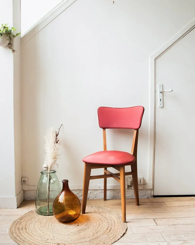 Alma, la chaise en bois N°85