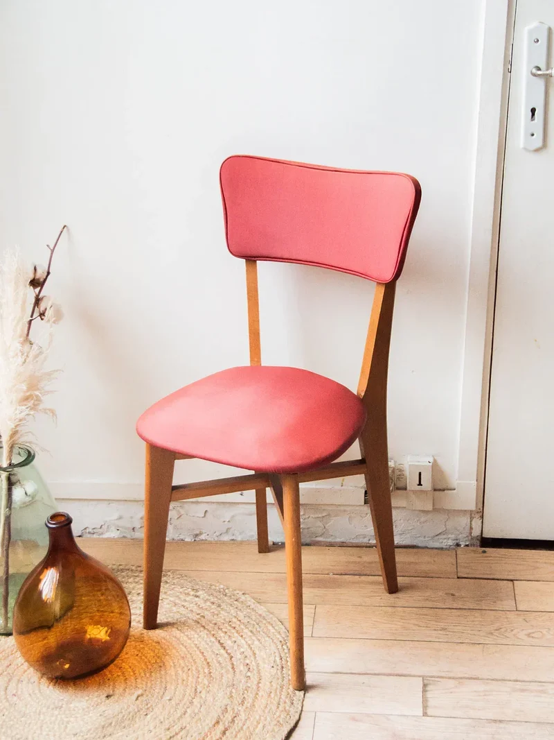 Alma, la chaise en bois N°85