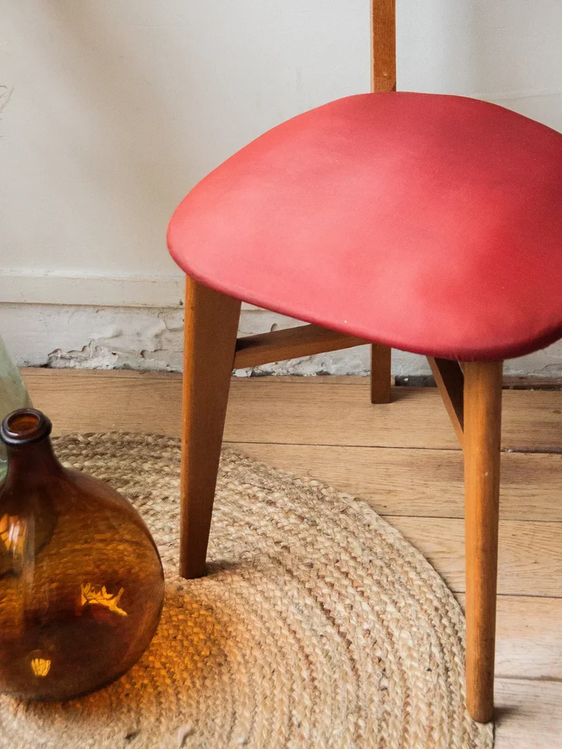 Alma, la chaise en bois N°85