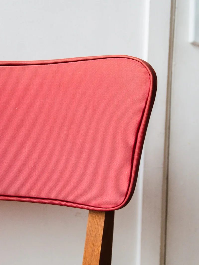 Alma, la chaise en bois N°85