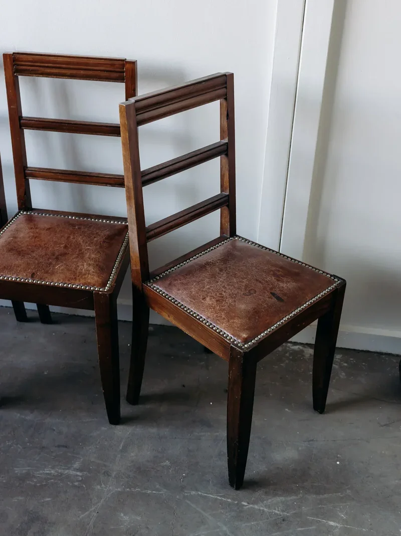 Claude, la chaise en cuir N°201