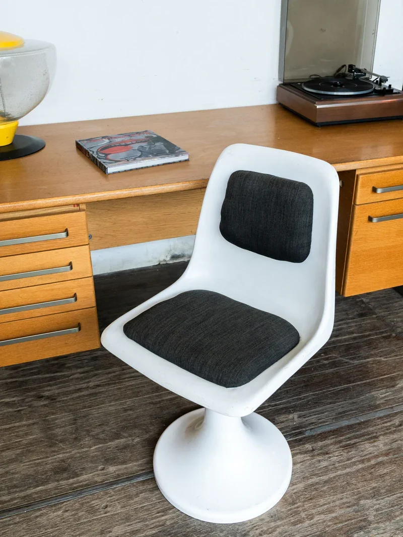 Alma, la chaise tulipe N°662