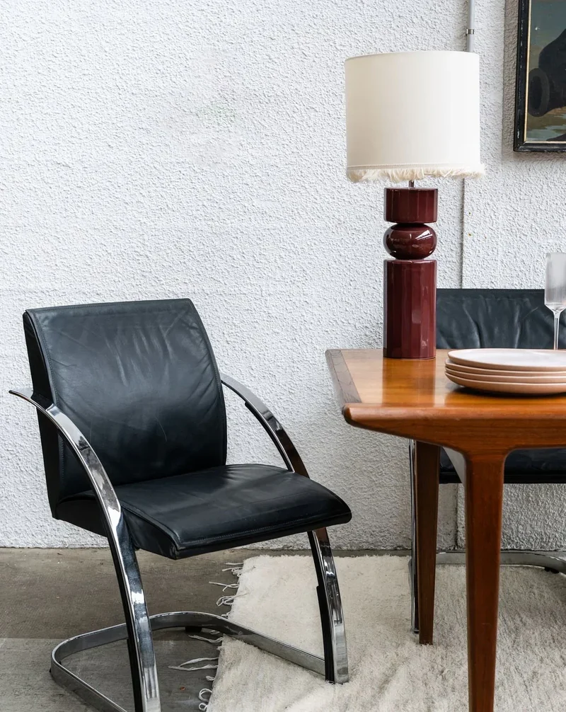 Jakob, le fauteuil en cuir N°76